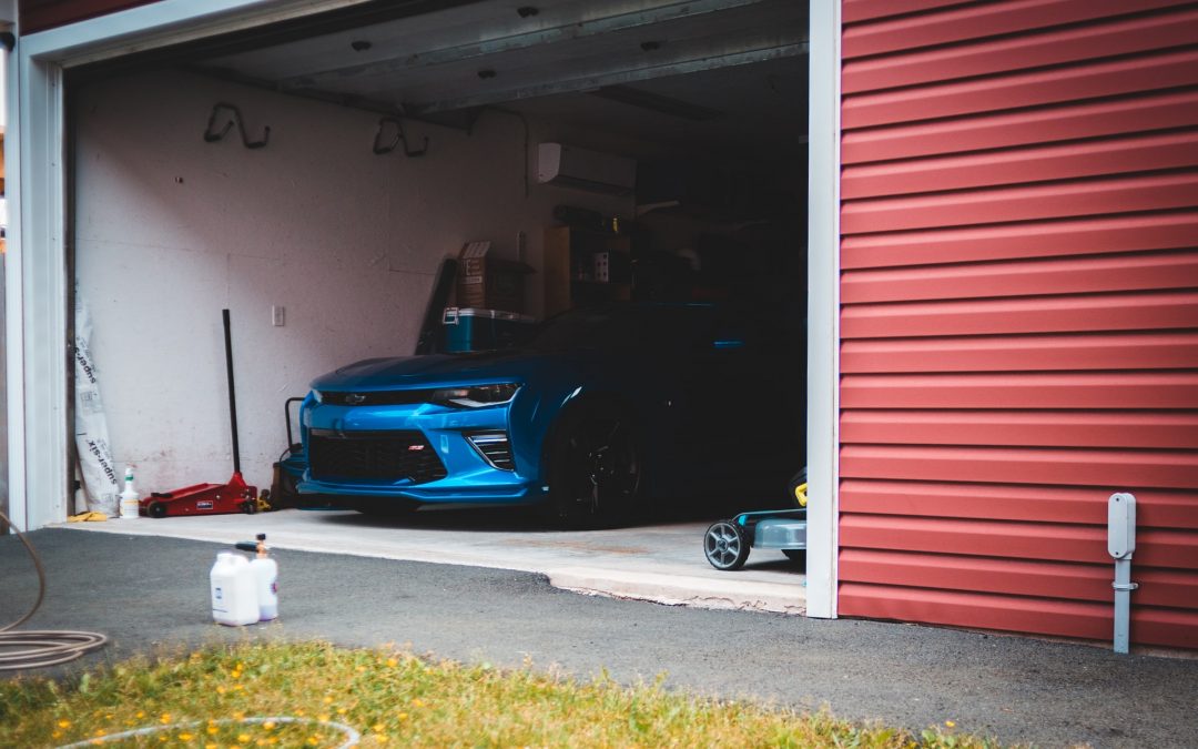 5 Tips to Keeping Your Garage Door Safe and Secure
